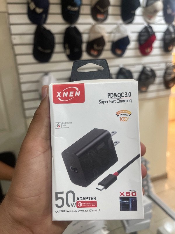 Cargador tipo c a c de 68W marca Xnen