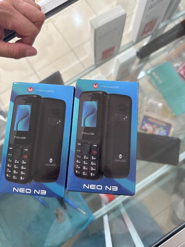 Teléfonos maxwest  neo 3